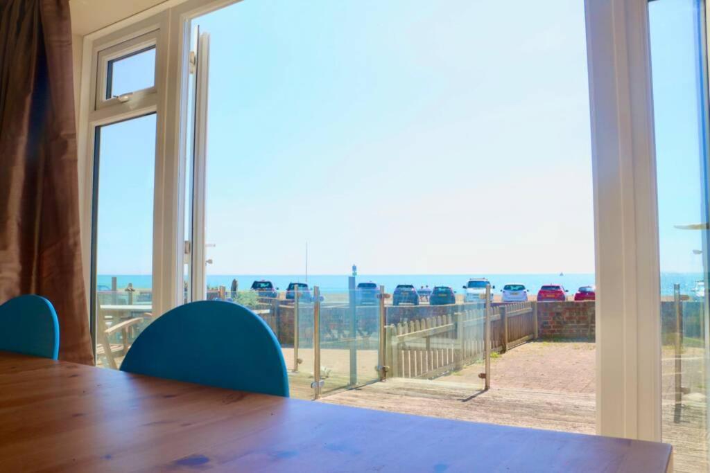 Seaview Beach House Stones Throws From The Sea By Air Premier Seaford Exterior foto